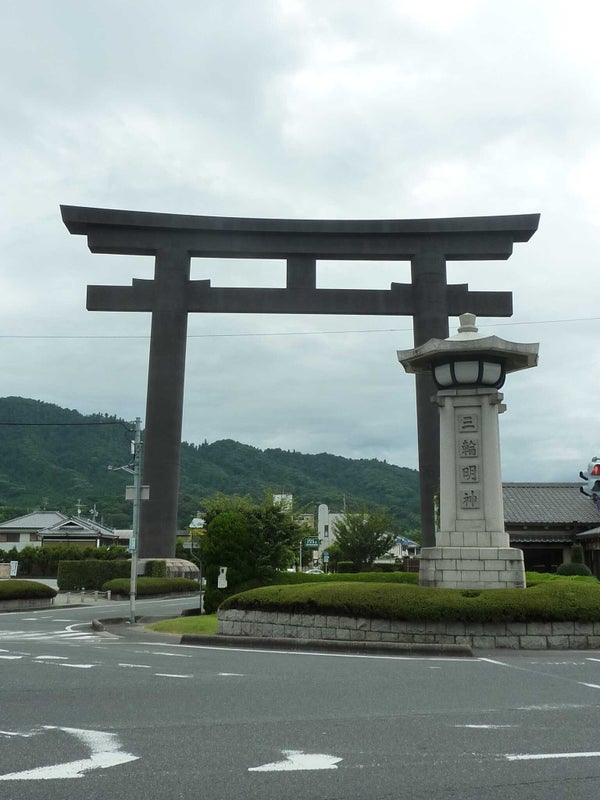 【福岡・熊本・鹿児島県内/博多駅・小倉駅発】 初笑い!なんばグランド花月新春特別興行と奈良三社初詣3日間~往路フェリー・復路新幹線利用!~3